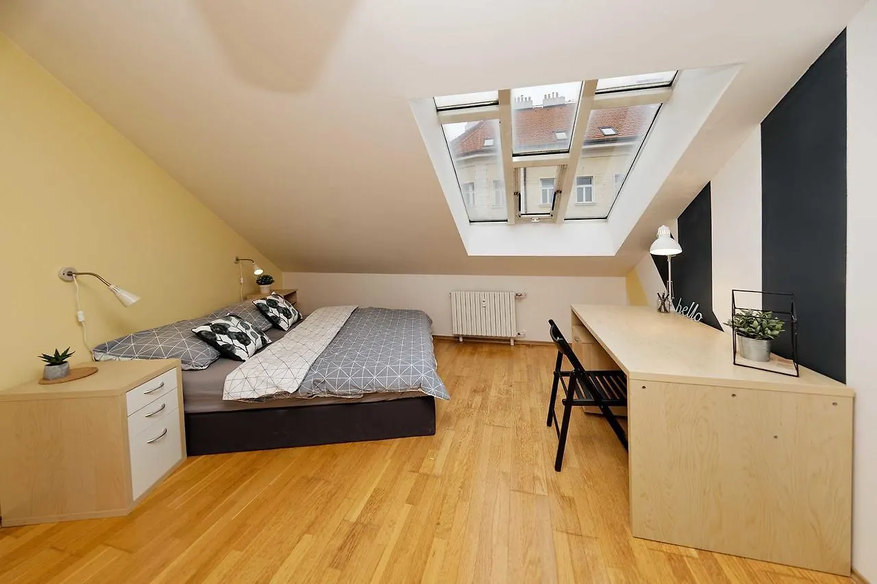 Apartment Na Kozacce 6 Prague 0*,