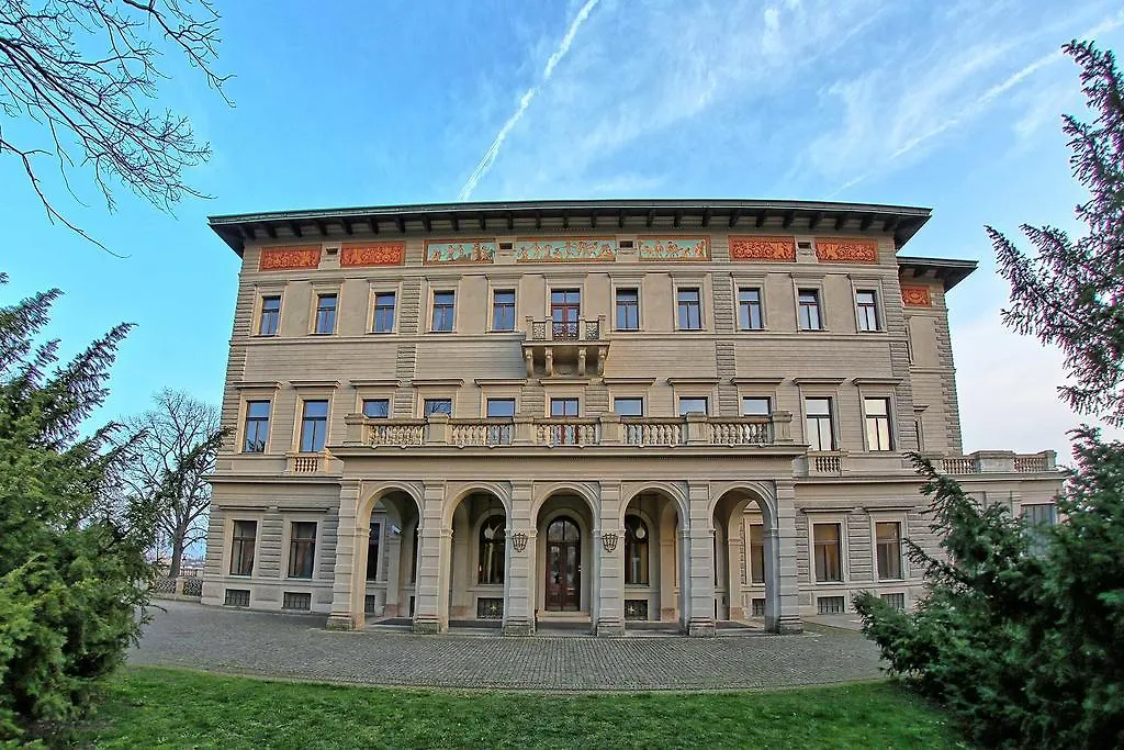 Apartment Na Kozacce 6 Praha 0*,