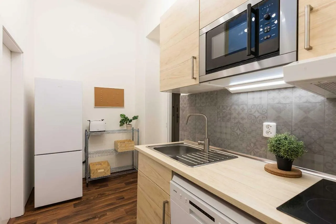 Apartment Na Kozacce 6 Prague 0*,  Czech Republic